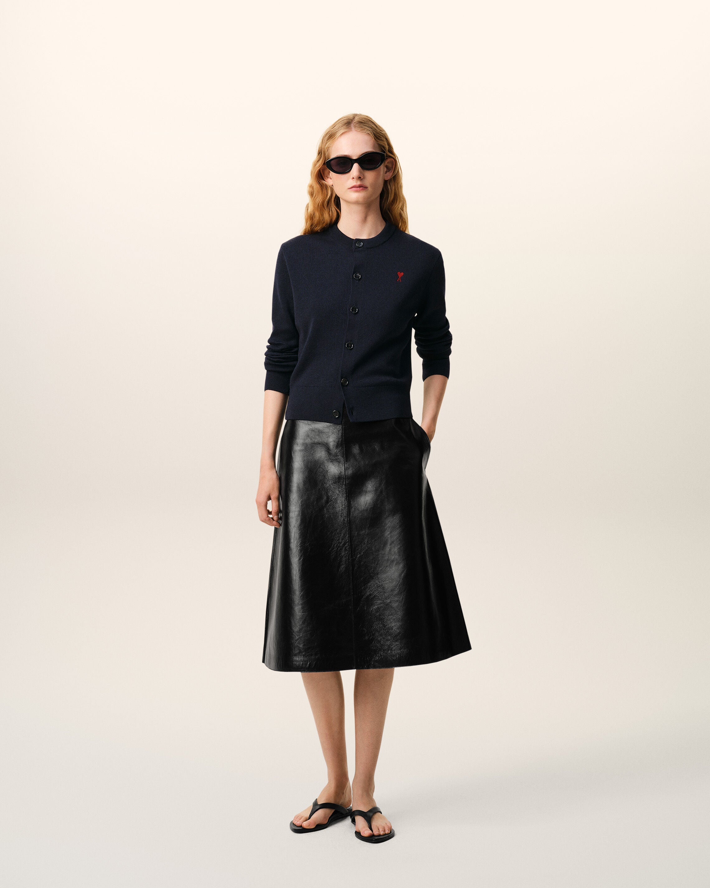 Cardigã em malha de lã merino Azul NAVY/VERMELHO | AMI PARIS
